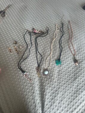 Hot Topic Mixed Pendant Necklace Set - Black, Cream, Teal, Brown